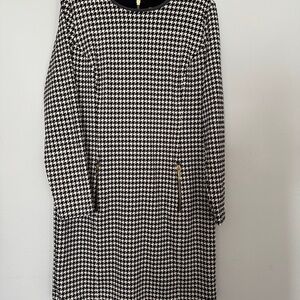 Michael Kors Herringbone Dress Size 14  Long Sleeves Gold Zipper Shift Dress